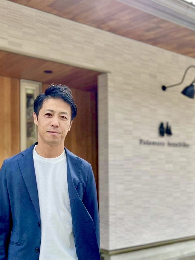二村 智亮