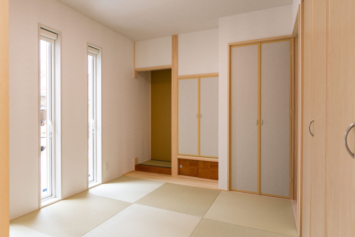 シックな雰囲気漂うレトロな住まい