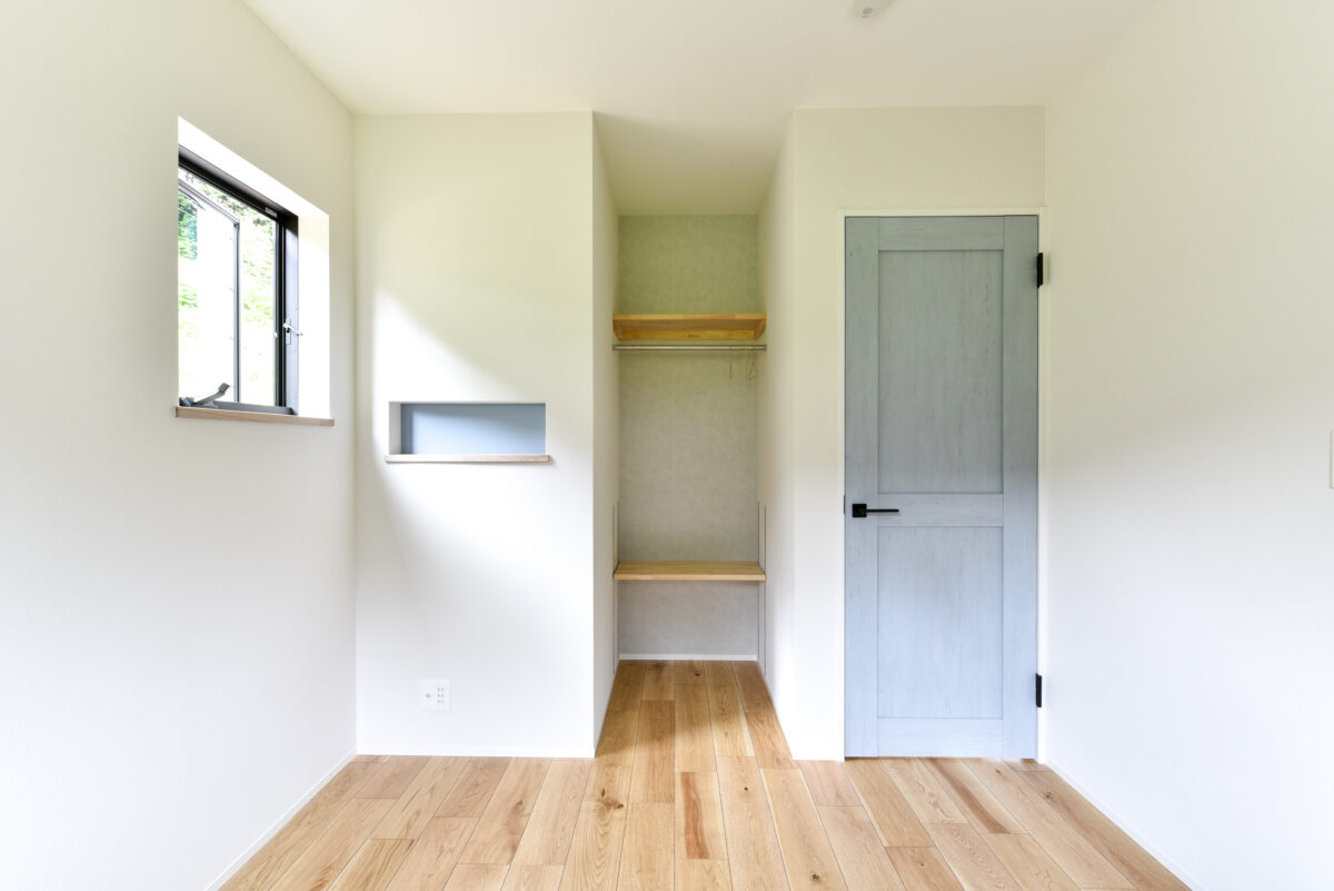 家族のそばに　ロフトのある平屋